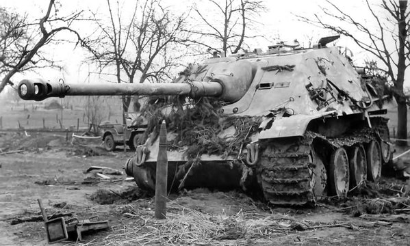 Jagdpanther_late_production_model_1945.jpg